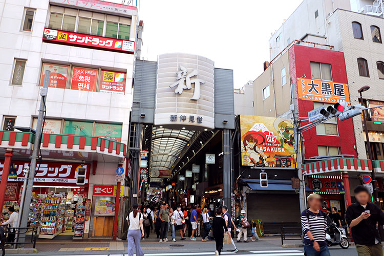 新仲見世通りを進みます